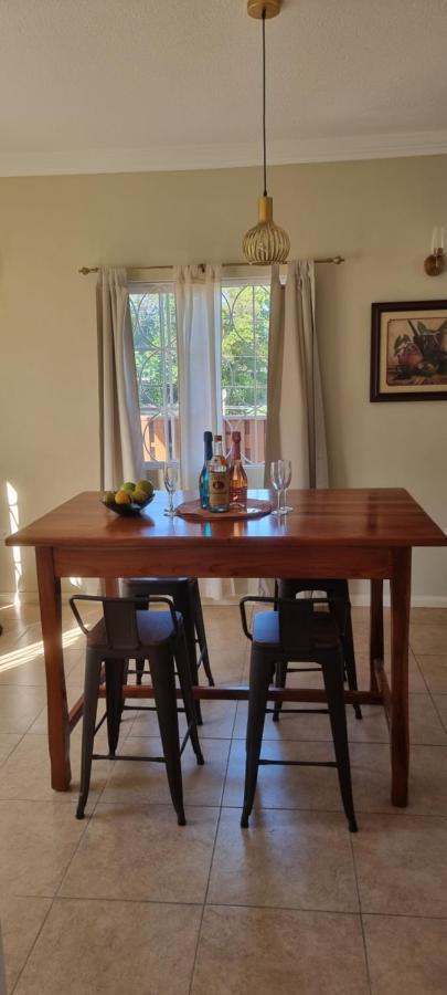 Komfort Getaway Villa At Countrymist Ocho Rios Bagian luar foto