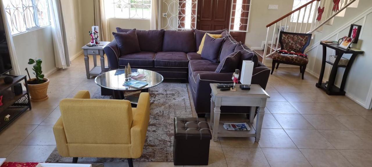 Komfort Getaway Villa At Countrymist Ocho Rios Bagian luar foto
