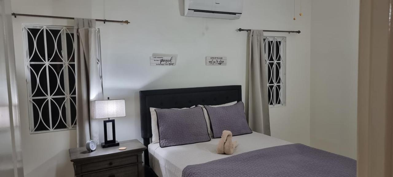 Komfort Getaway Villa At Countrymist Ocho Rios Bagian luar foto