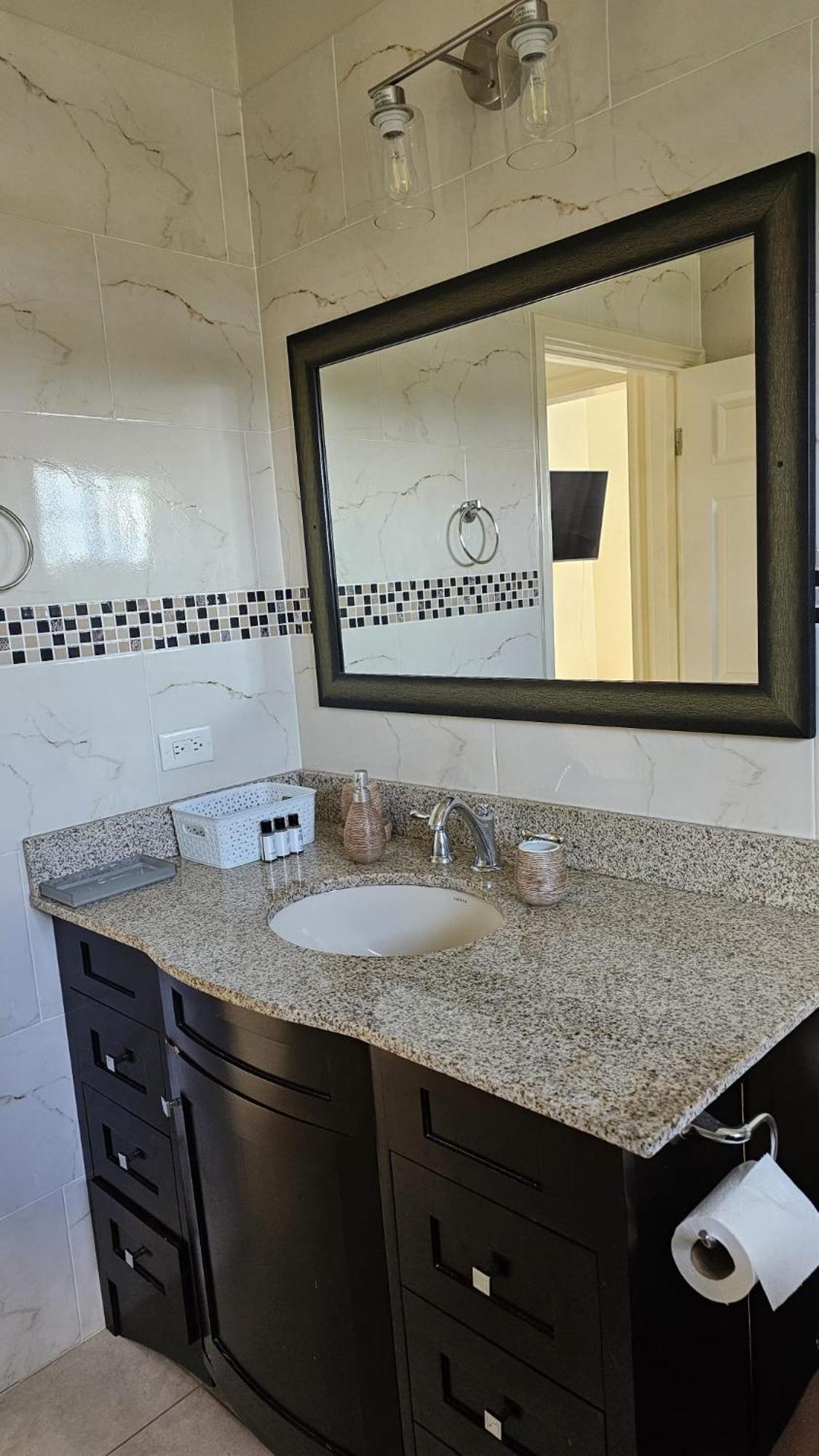 Komfort Getaway Villa At Countrymist Ocho Rios Bagian luar foto